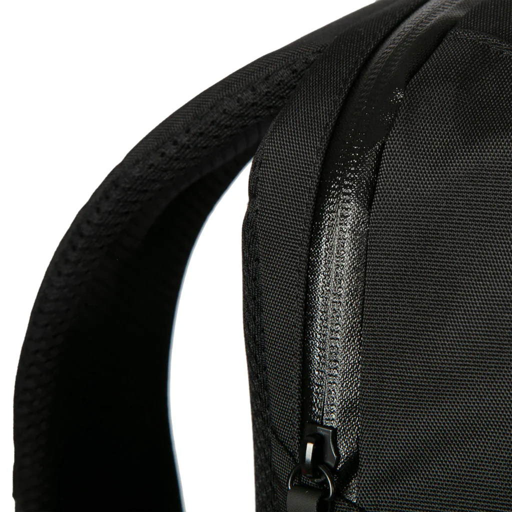 15-16" Terra EcoSmart® 雙肩包